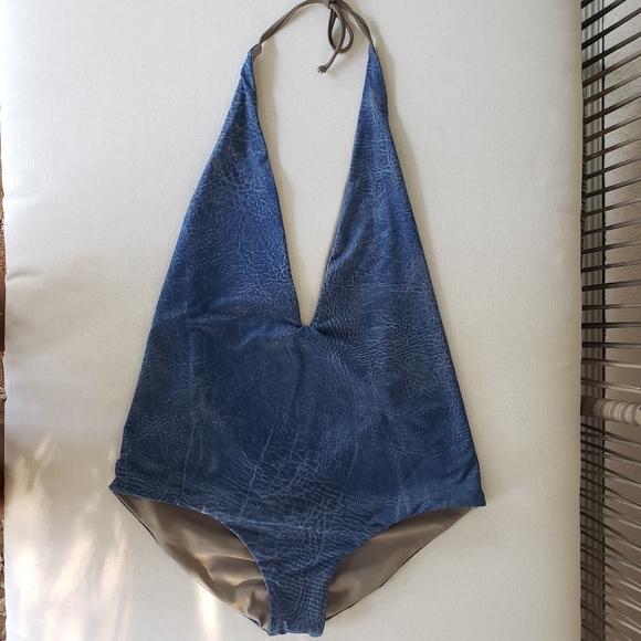 Arrow & Eve Skylar Deep V Low Back One Piece - Picture 3 of 6